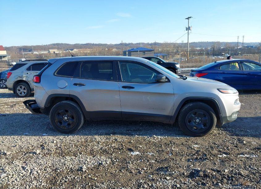 Photo 13 of 2016 Jeep Cherokee SPORT (VIN 1C4PJMAB4GW295596)