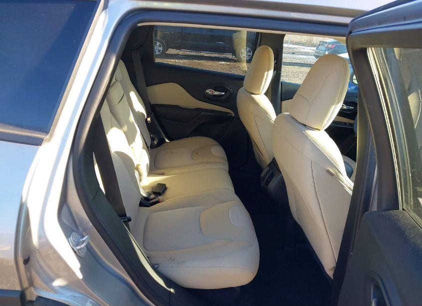 Photo 8 of 2016 Jeep Cherokee SPORT (VIN 1C4PJMAB4GW295596)