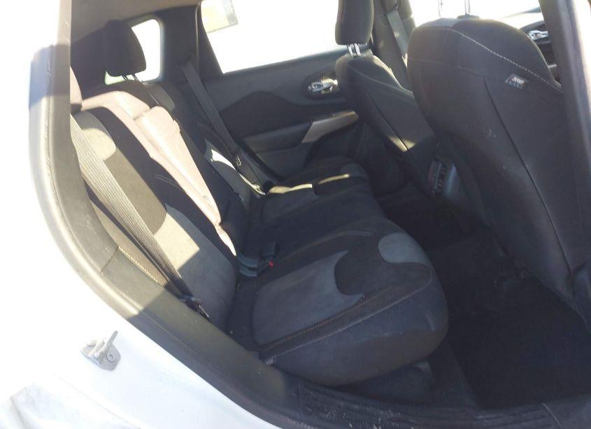 Photo 8 of 2017 Jeep Cherokee ALTITUDE 4X4 (VIN 1C4PJMAB4HW654219)