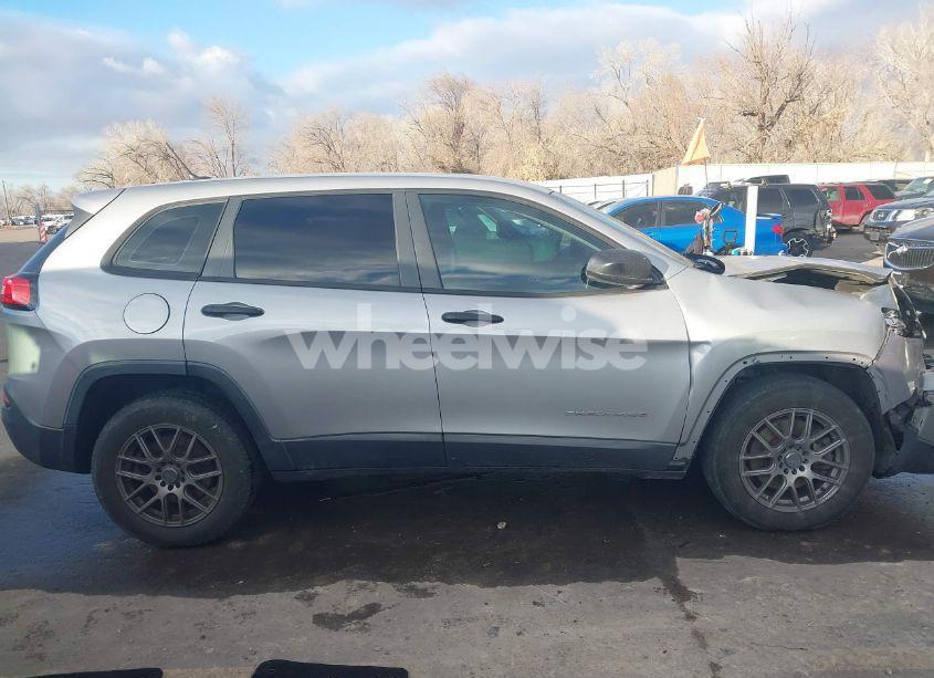 Photo 13 of 2014 Jeep Cherokee SPORT (VIN 1C4PJMAB5EW233363)