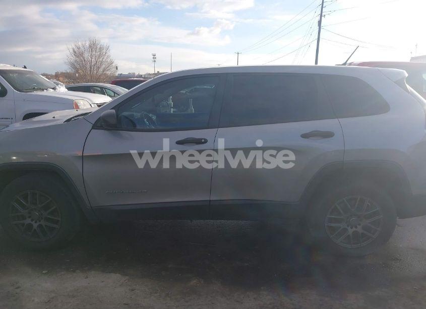 Photo 14 of 2014 Jeep Cherokee SPORT (VIN 1C4PJMAB5EW233363)