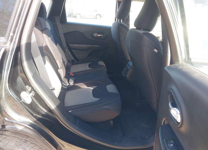 Photo 8 of 2014 Jeep Cherokee SPORT (VIN 1C4PJMAB5EW287116)