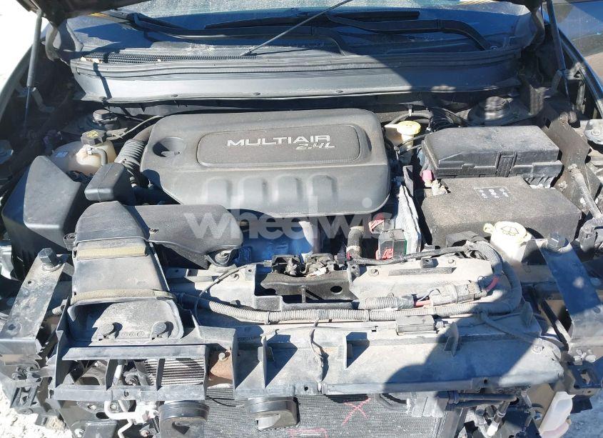 Photo 10 of 2015 Jeep Cherokee SPORT (VIN 1C4PJMAB5FW522695)