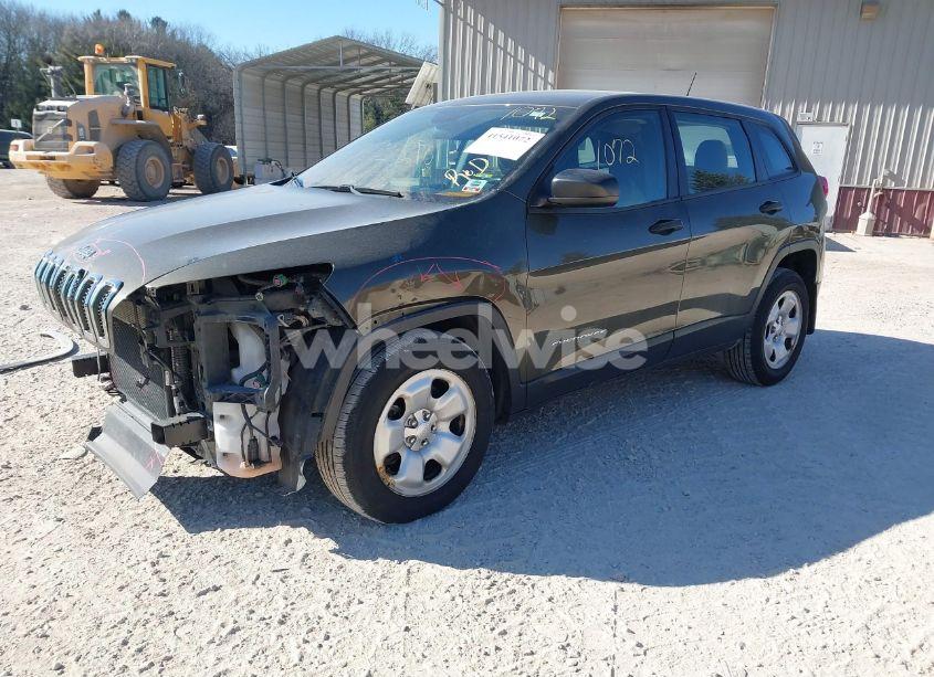 Photo 2 of 2015 Jeep Cherokee SPORT (VIN 1C4PJMAB5FW522695)