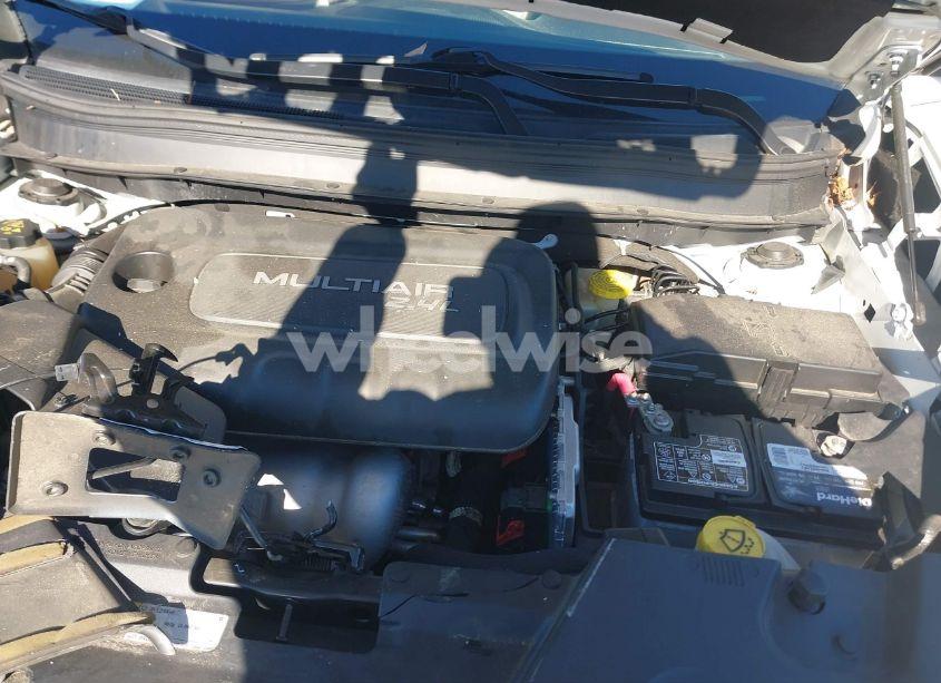 Photo 10 of 2015 Jeep Cherokee SPORT (VIN 1C4PJMAB5FW534829)