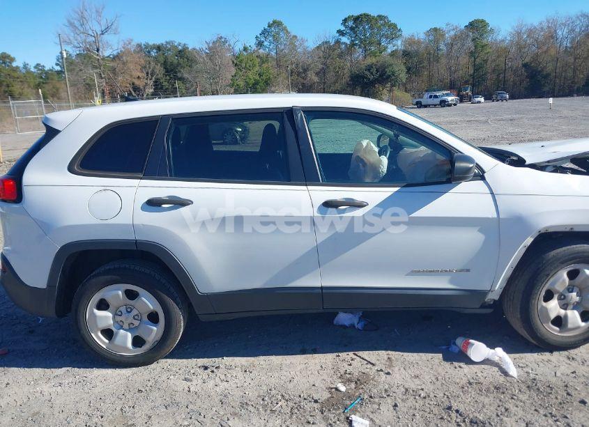 Photo 13 of 2015 Jeep Cherokee SPORT (VIN 1C4PJMAB5FW534829)