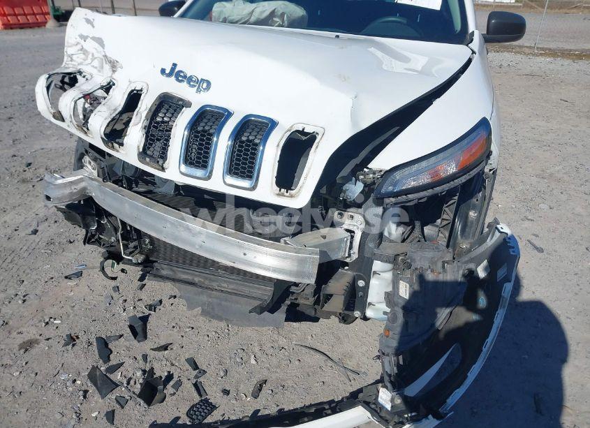 Photo 6 of 2015 Jeep Cherokee SPORT (VIN 1C4PJMAB5FW534829)