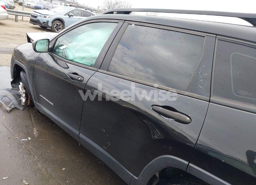 Photo 14 of 2016 Jeep Cherokee SPORT (VIN 1C4PJMAB5GW154567)