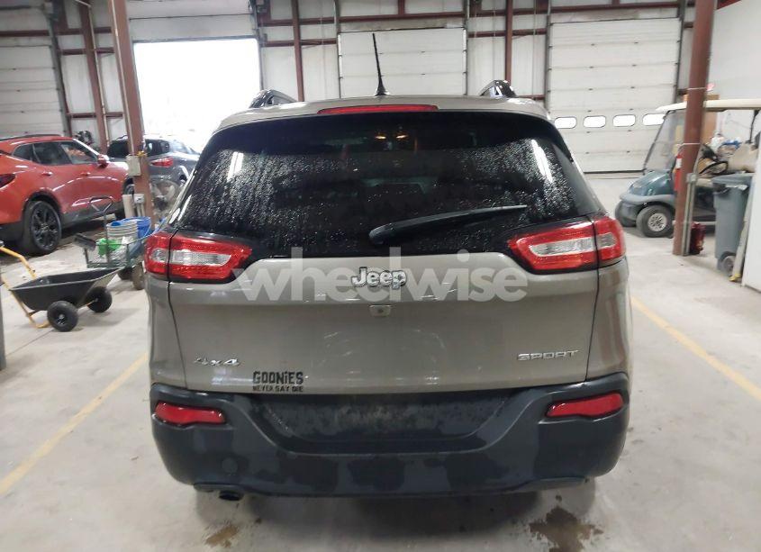 Photo 16 of 2016 Jeep Cherokee SPORT (VIN 1C4PJMAB5GW246889)