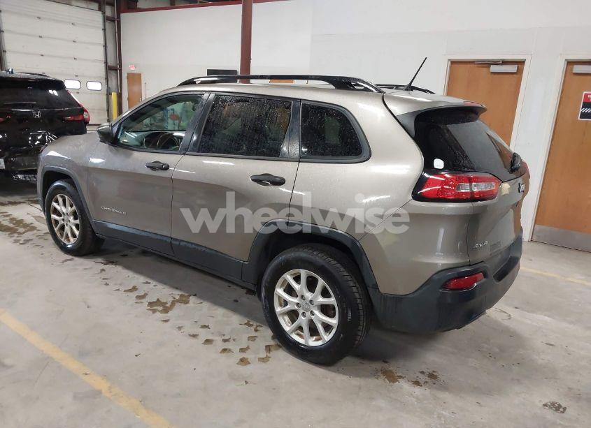 Photo 3 of 2016 Jeep Cherokee SPORT (VIN 1C4PJMAB5GW246889)