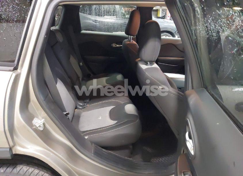 Photo 8 of 2016 Jeep Cherokee SPORT (VIN 1C4PJMAB5GW246889)