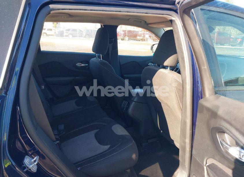 Photo 8 of 2016 Jeep Cherokee SPORT (VIN 1C4PJMAB5GW260971)