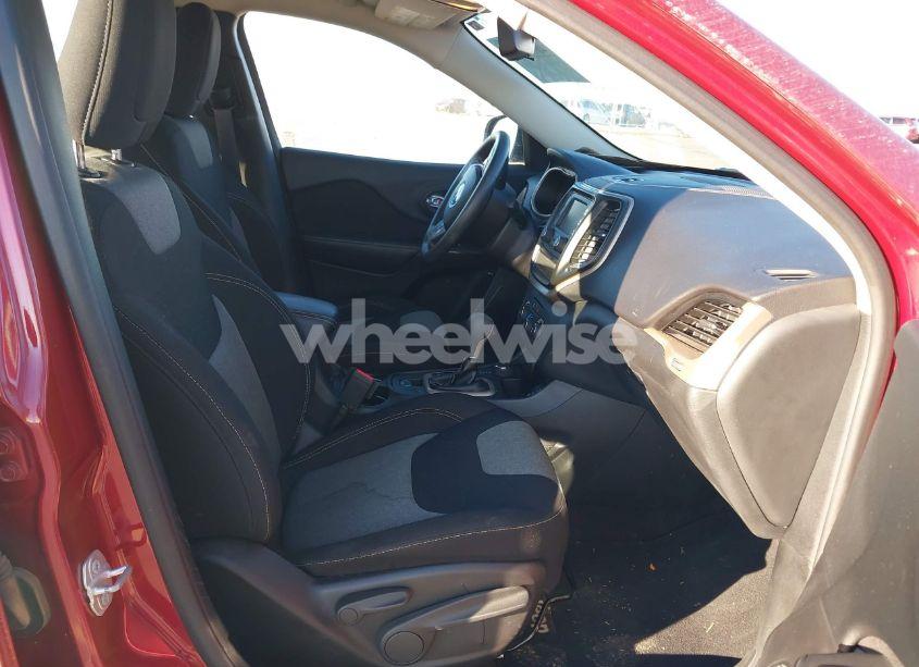 Photo 5 of 2016 Jeep Cherokee SPORT (VIN 1C4PJMAB5GW269783)