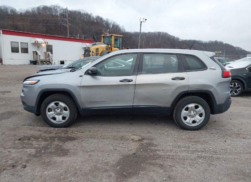 Photo 14 of 2014 Jeep Cherokee SPORT (VIN 1C4PJMAB6EW120988)