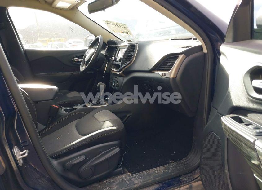 Photo 5 of 2014 Jeep Cherokee SPORT (VIN 1C4PJMAB6EW192354)