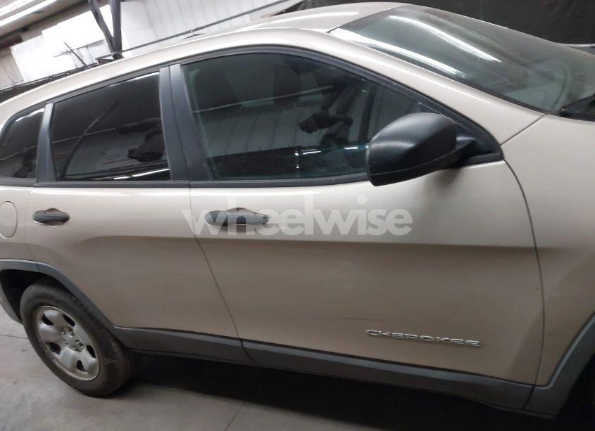 Photo 13 of 2014 Jeep Cherokee SPORT (VIN 1C4PJMAB6EW253010)