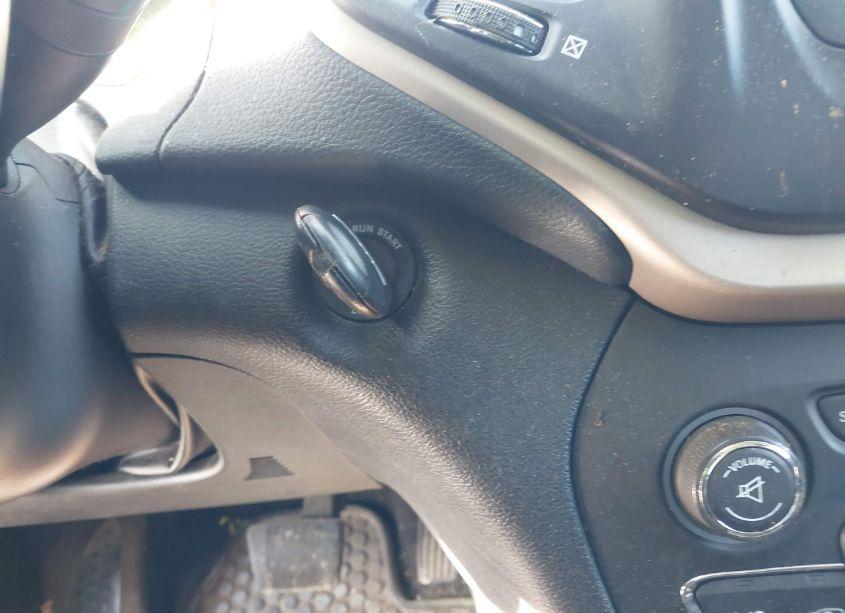 Photo 11 of 2016 Jeep Cherokee SPORT (VIN 1C4PJMAB6GW110710)