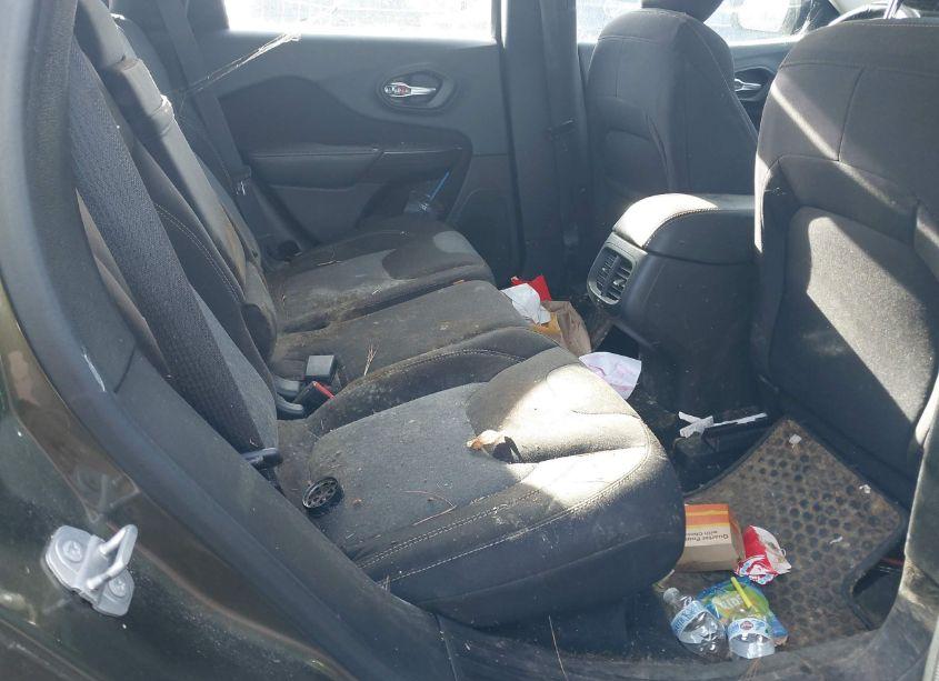 Photo 8 of 2016 Jeep Cherokee SPORT (VIN 1C4PJMAB6GW110710)