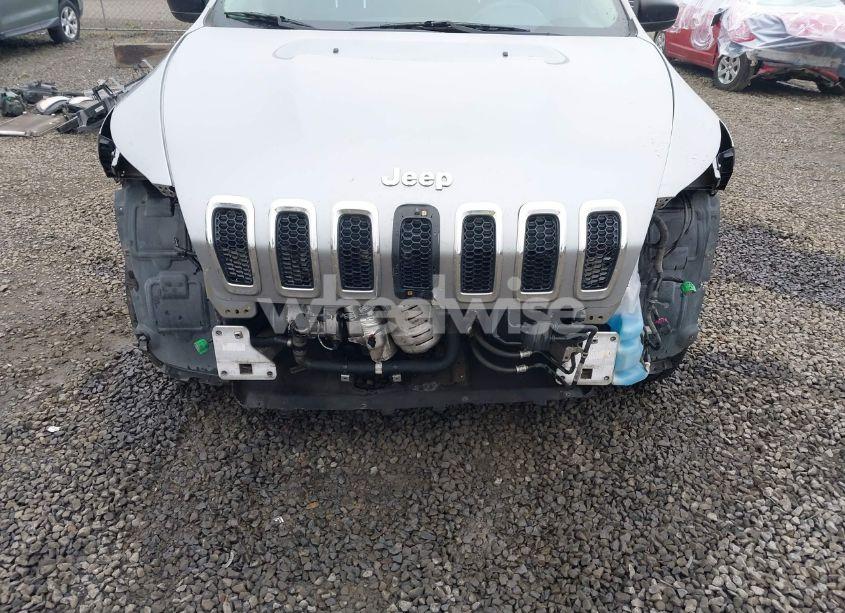 Photo 6 of 2016 Jeep Cherokee SPORT (VIN 1C4PJMAB6GW202805)