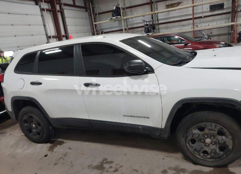 Photo 14 of 2016 Jeep Cherokee SPORT (VIN 1C4PJMAB6GW231835)