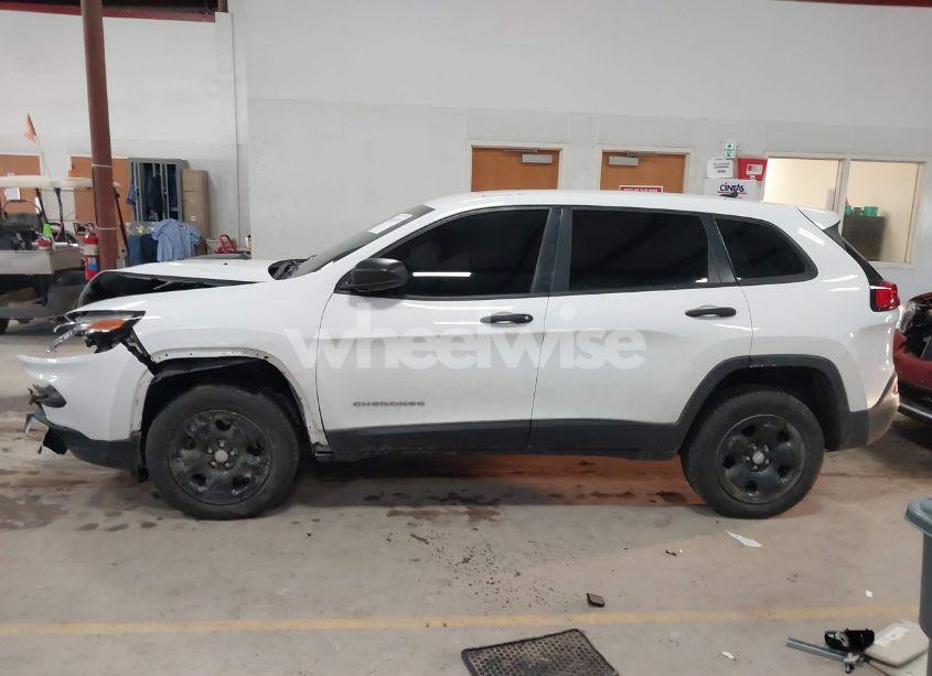 Photo 15 of 2016 Jeep Cherokee SPORT (VIN 1C4PJMAB6GW231835)