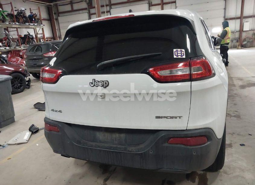 Photo 17 of 2016 Jeep Cherokee SPORT (VIN 1C4PJMAB6GW231835)