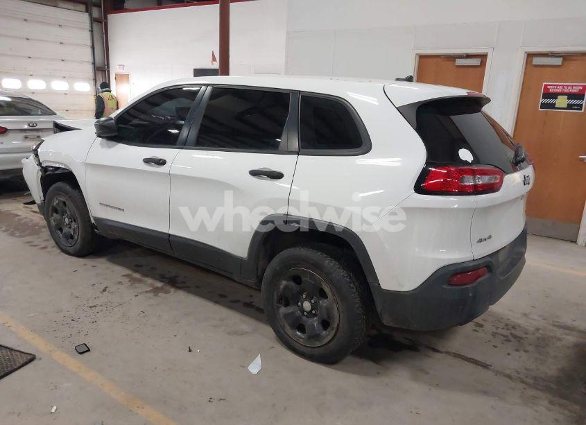 Photo 3 of 2016 Jeep Cherokee SPORT (VIN 1C4PJMAB6GW231835)