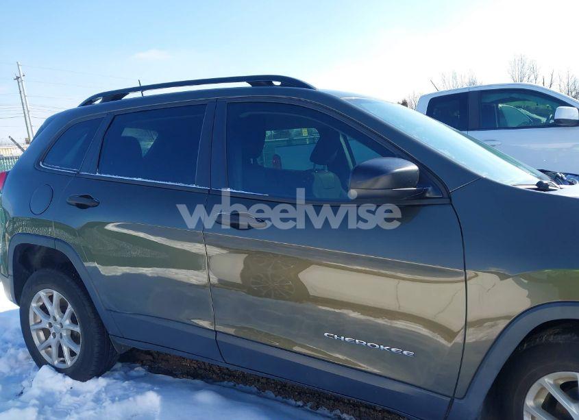 Photo 13 of 2016 Jeep Cherokee SPORT (VIN 1C4PJMAB7GW119450)