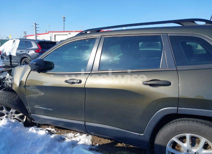 Photo 14 of 2016 Jeep Cherokee SPORT (VIN 1C4PJMAB7GW119450)