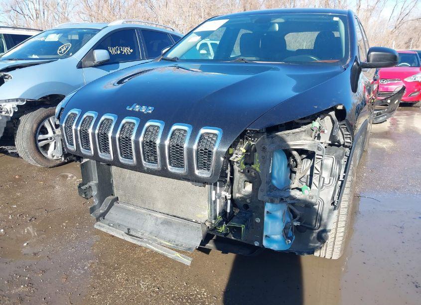 Photo 6 of 2016 Jeep Cherokee SPORT (VIN 1C4PJMAB7GW142629)