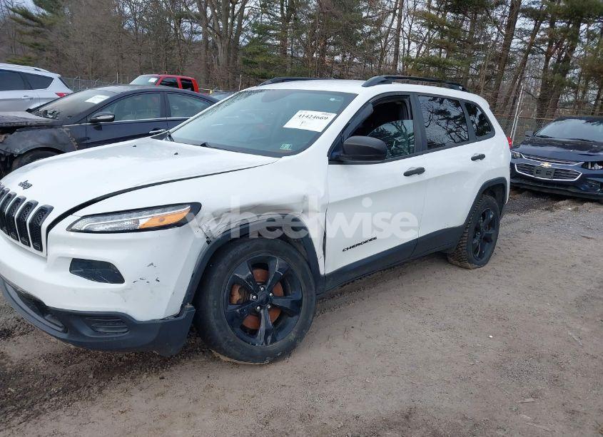 Photo 2 of 2016 Jeep Cherokee ALTITUDE (VIN 1C4PJMAB7GW314075)