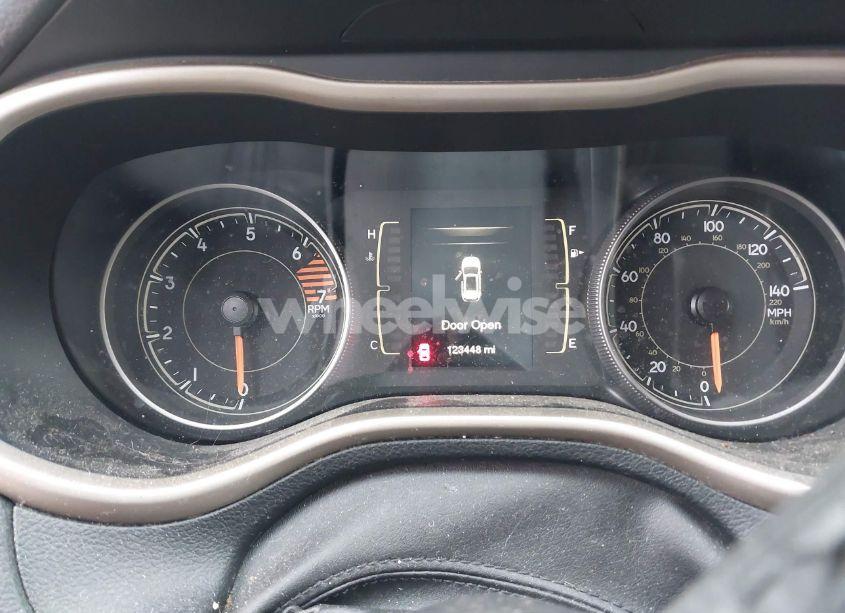 Photo 7 of 2016 Jeep Cherokee ALTITUDE (VIN 1C4PJMAB7GW314075)