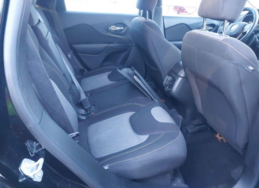 Photo 8 of 2017 Jeep Cherokee SPORT 4X4 (VIN 1C4PJMAB7HW529862)