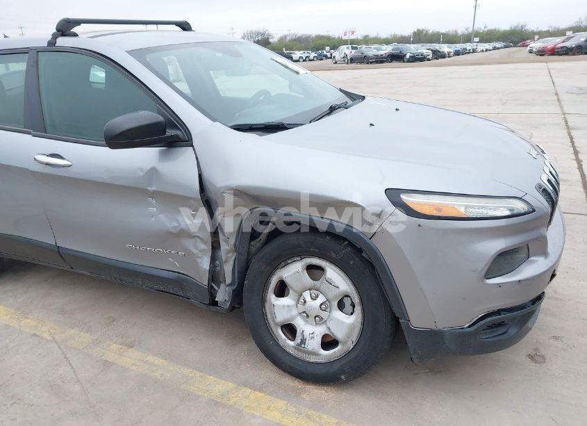 Photo 6 of 2014 Jeep Cherokee SPORT (VIN 1C4PJMAB8EW206996)