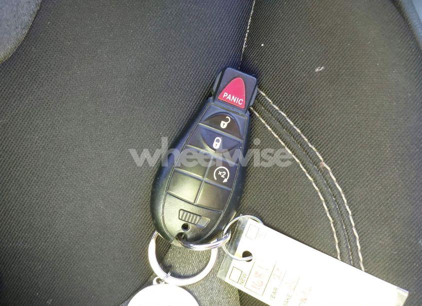 Photo 11 of 2015 Jeep Cherokee SPORT (VIN 1C4PJMAB8FW635850)