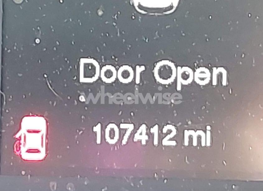 Photo 15 of 2015 Jeep Cherokee SPORT (VIN 1C4PJMAB8FW635850)