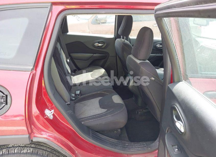 Photo 8 of 2015 Jeep Cherokee SPORT (VIN 1C4PJMAB8FW765093)