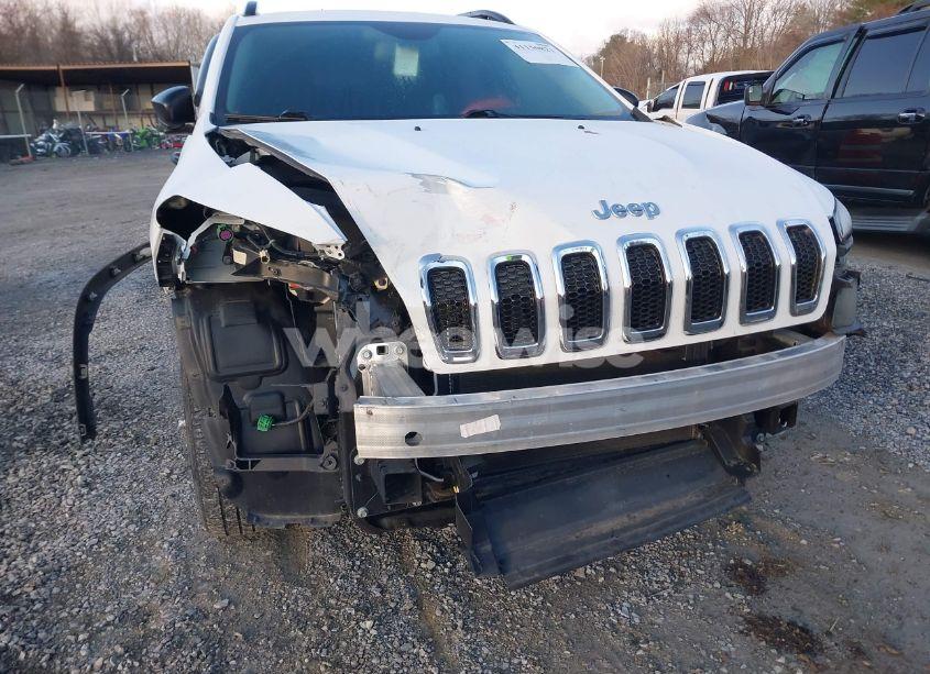Photo 6 of 2016 Jeep Cherokee SPORT (VIN 1C4PJMAB8GW145765)
