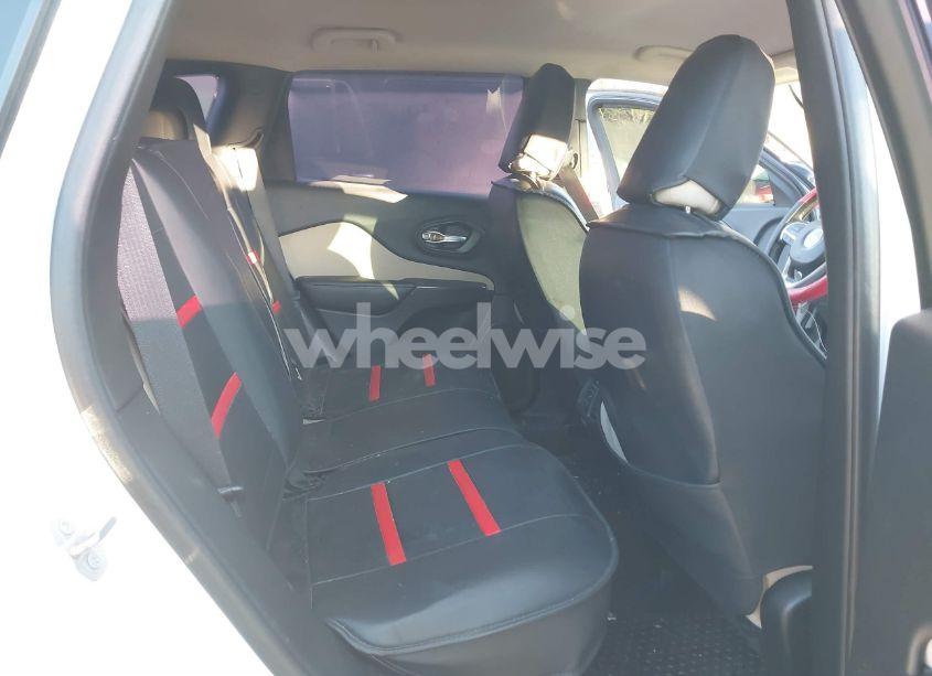 Photo 8 of 2016 Jeep Cherokee SPORT (VIN 1C4PJMAB8GW145765)