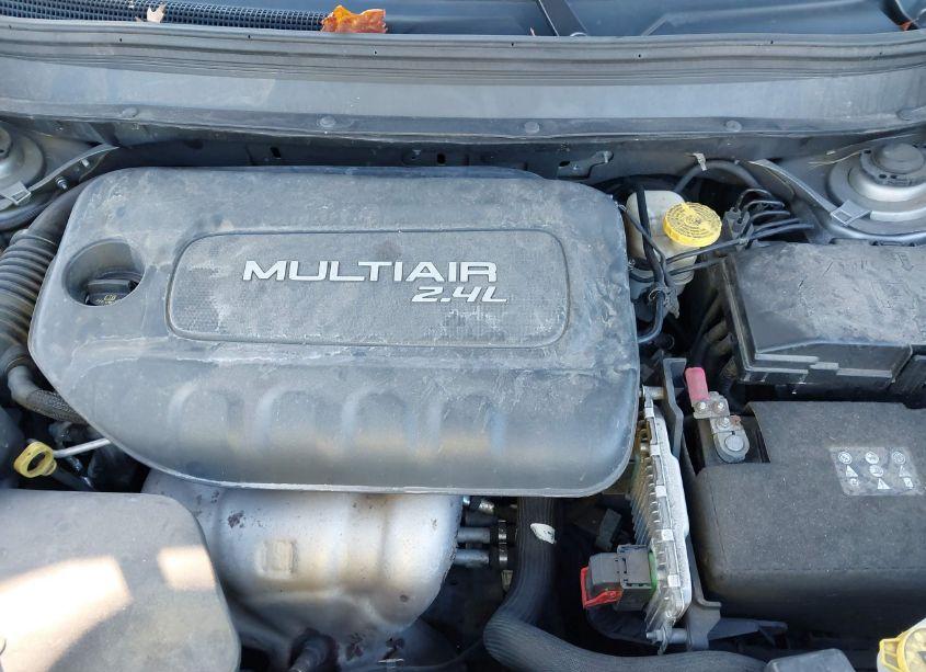 Photo 10 of 2015 Jeep Cherokee SPORT (VIN 1C4PJMAB9FW503275)