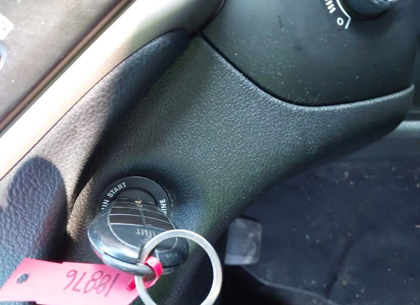 Photo 11 of 2015 Jeep Cherokee SPORT (VIN 1C4PJMAB9FW503275)