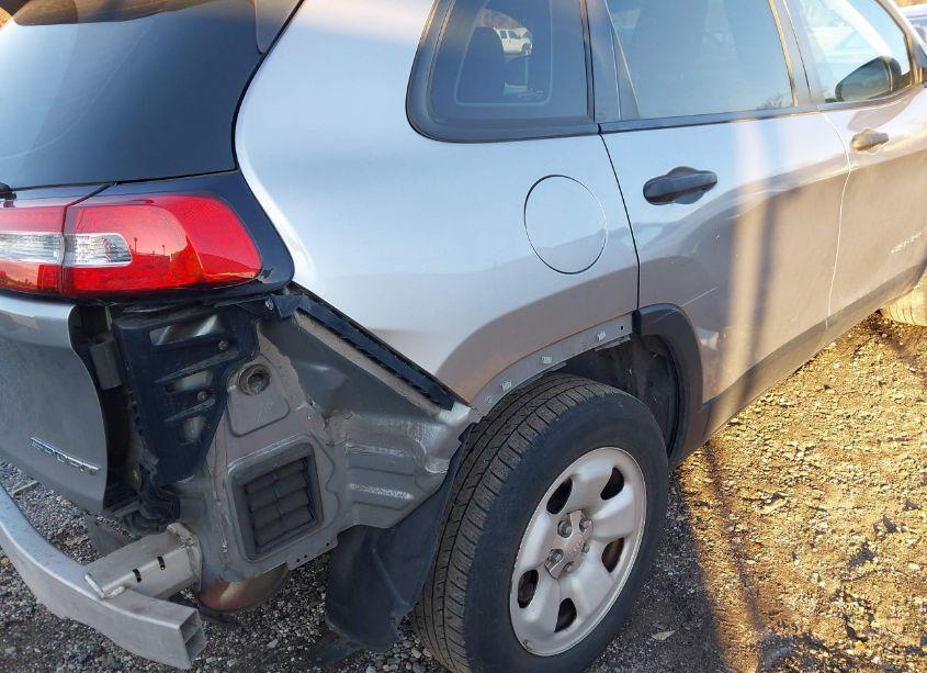 Photo 19 of 2015 Jeep Cherokee SPORT (VIN 1C4PJMAB9FW503275)