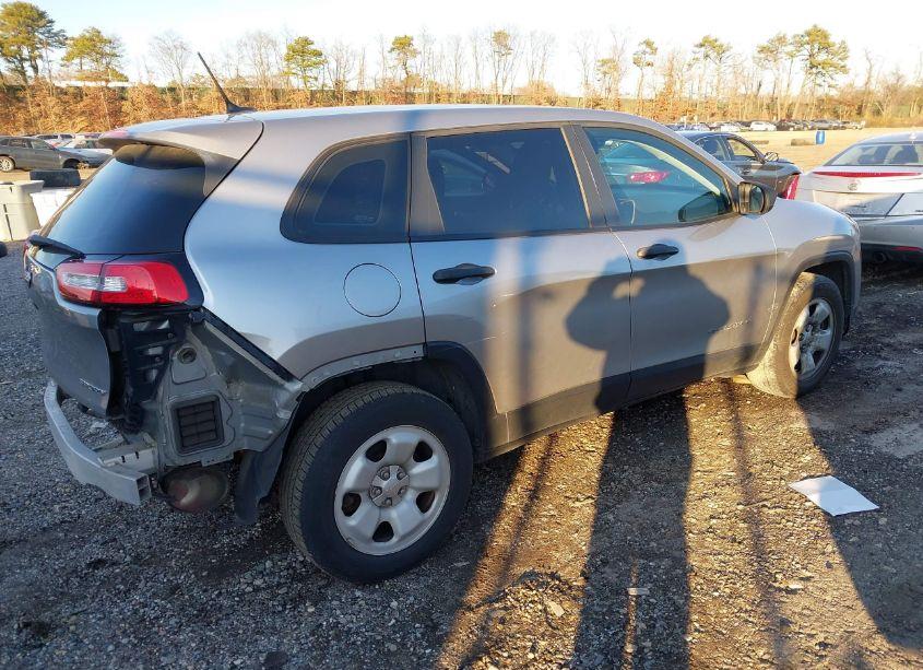 Photo 4 of 2015 Jeep Cherokee SPORT (VIN 1C4PJMAB9FW503275)