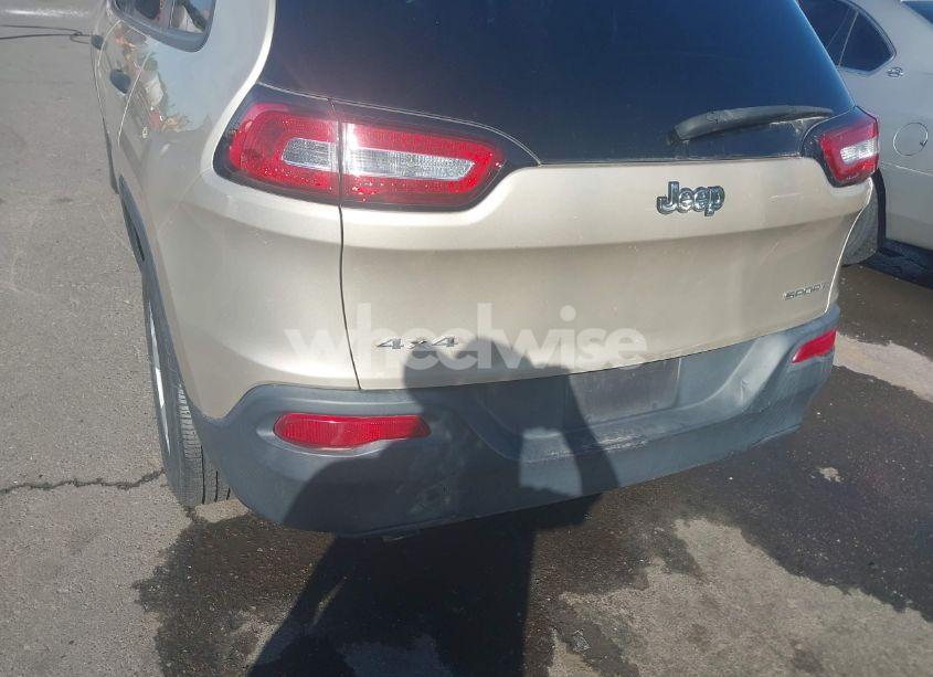 Photo 6 of 2015 Jeep Cherokee SPORT (VIN 1C4PJMAB9FW520075)