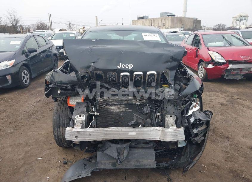 Photo 6 of 2014 Jeep Cherokee SPORT (VIN 1C4PJMABXEW179445)