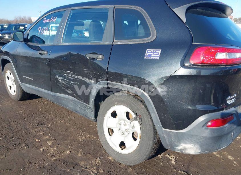 Photo 6 of 2014 Jeep Cherokee SPORT (VIN 1C4PJMABXEW260543)