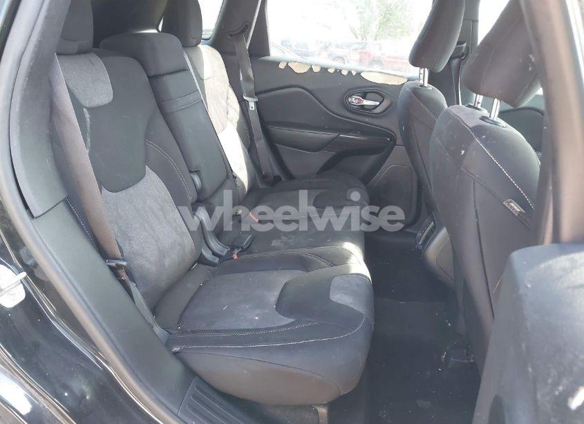 Photo 8 of 2014 Jeep Cherokee SPORT (VIN 1C4PJMABXEW303200)