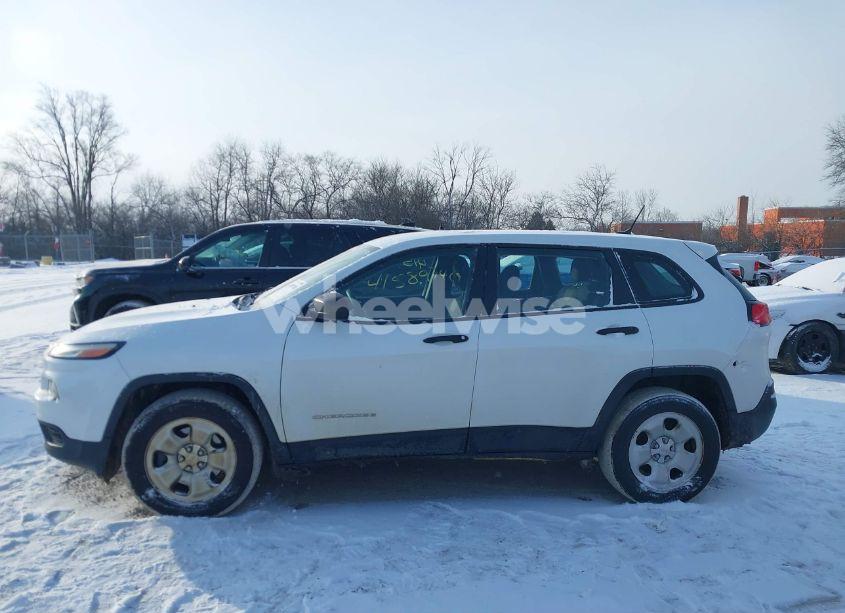 Photo 14 of 2015 Jeep Cherokee SPORT (VIN 1C4PJMABXFW772983)