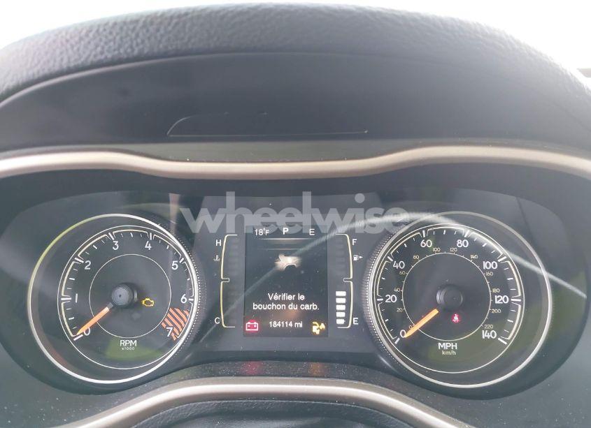 Photo 7 of 2015 Jeep Cherokee SPORT (VIN 1C4PJMABXFW772983)