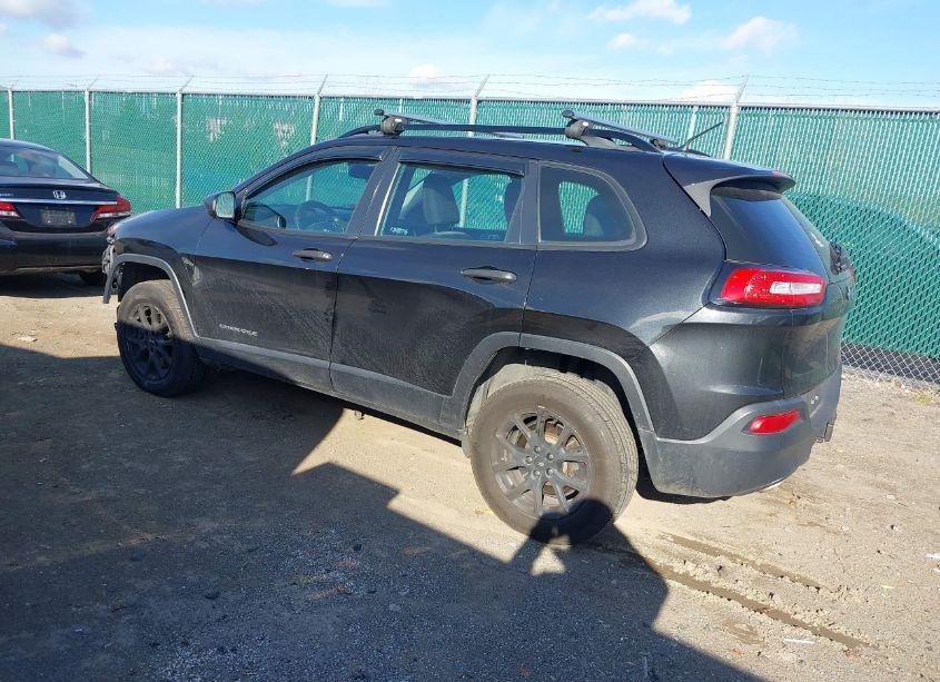 Photo 3 of 2015 Jeep Cherokee SPORT (VIN 1C4PJMABXFW777035)